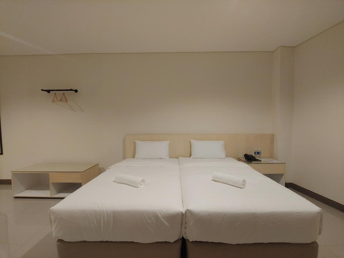 Kaizen Suites Manila Ngoại thất bức ảnh