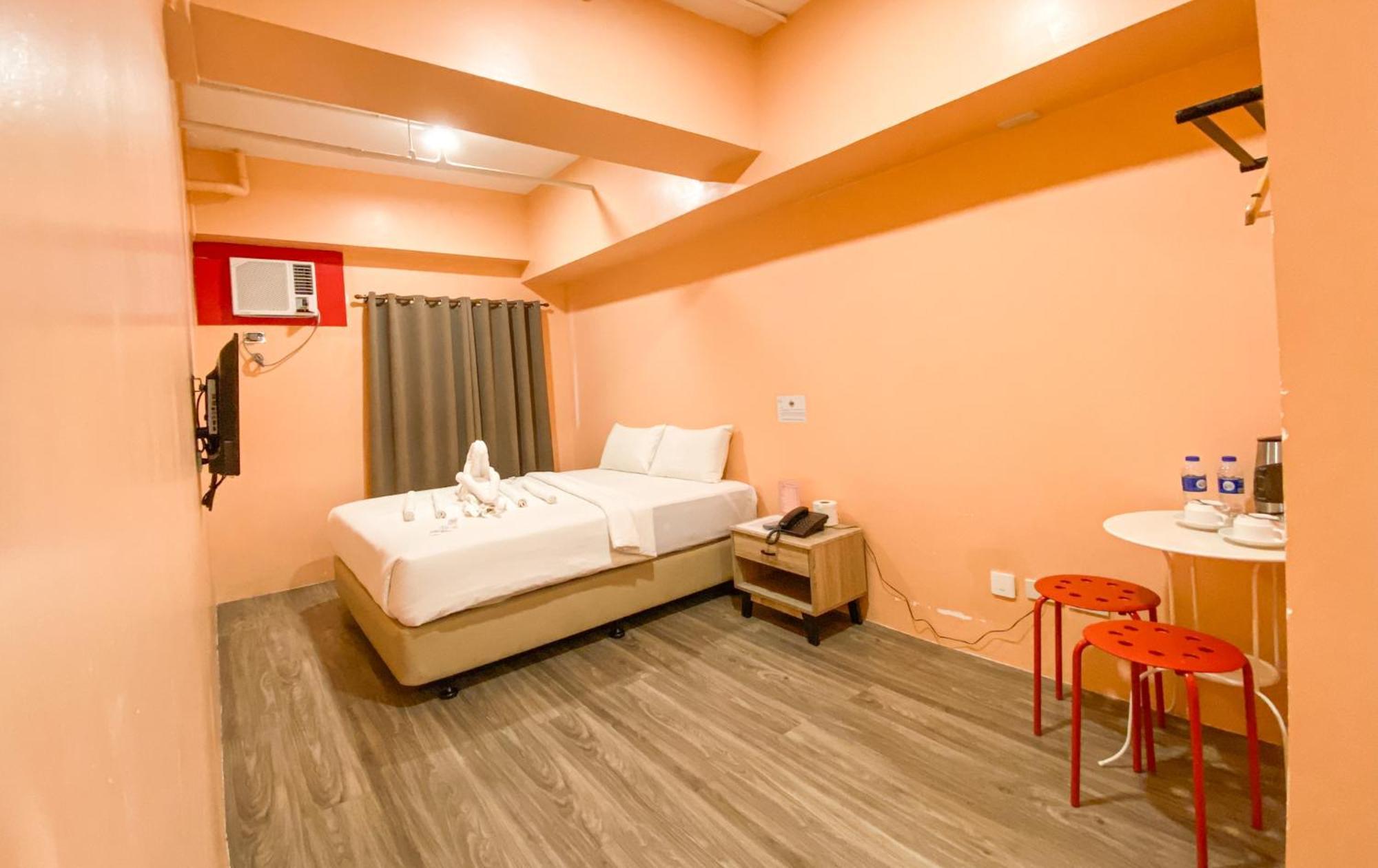 Kaizen Suites Manila Ngoại thất bức ảnh